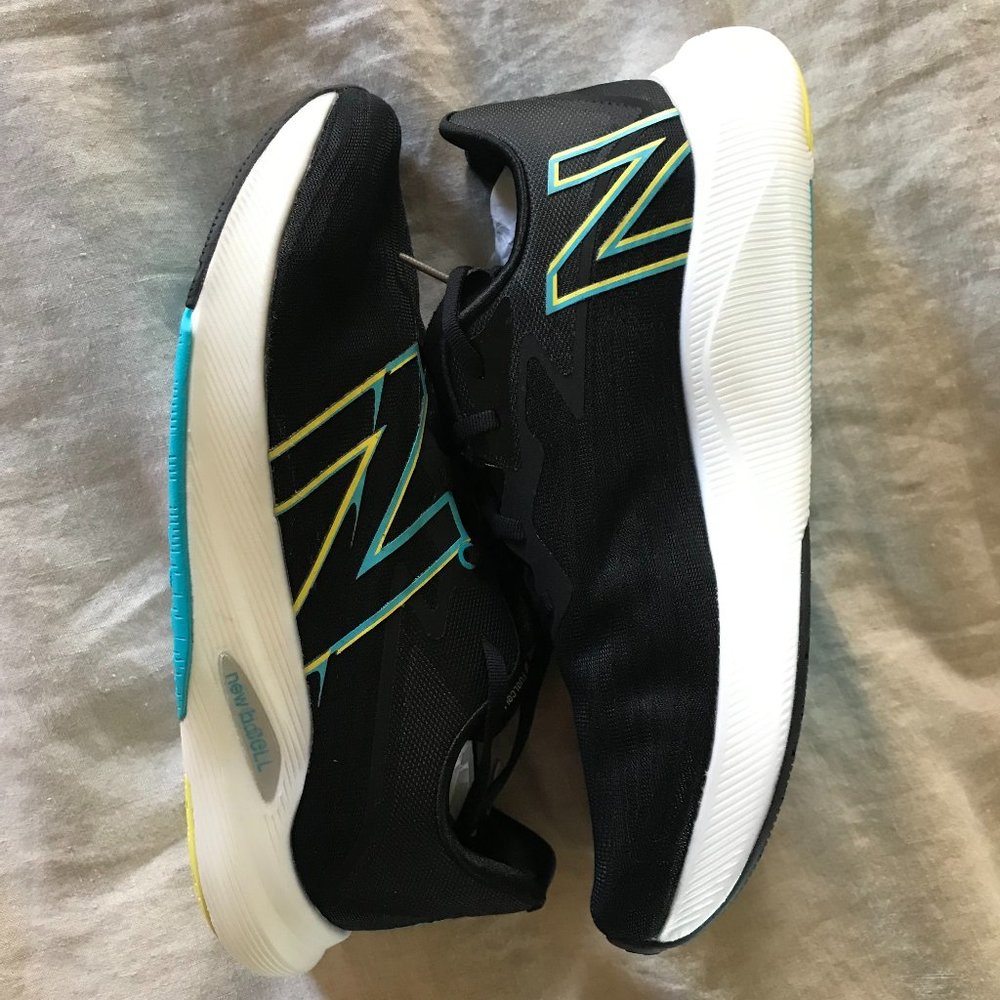 New Balance FuelCell Rebel v2 Men's 10 2E Wide *Brand New In Box*